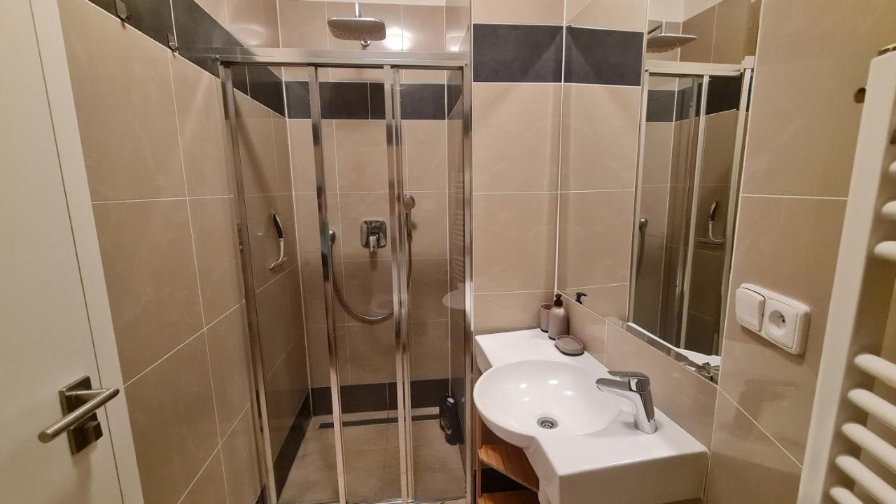 Apartment Near Congress Centre I. Prag Dış mekan fotoğraf
