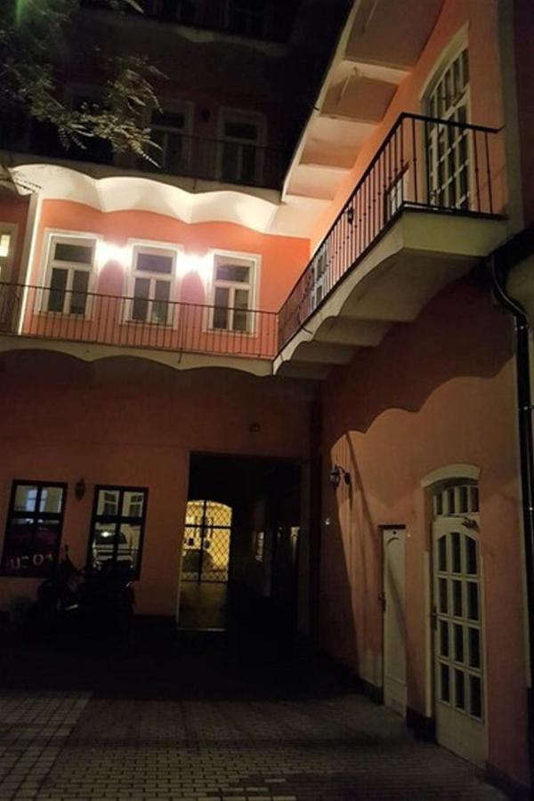Apartment Near Congress Centre I. Prag Dış mekan fotoğraf