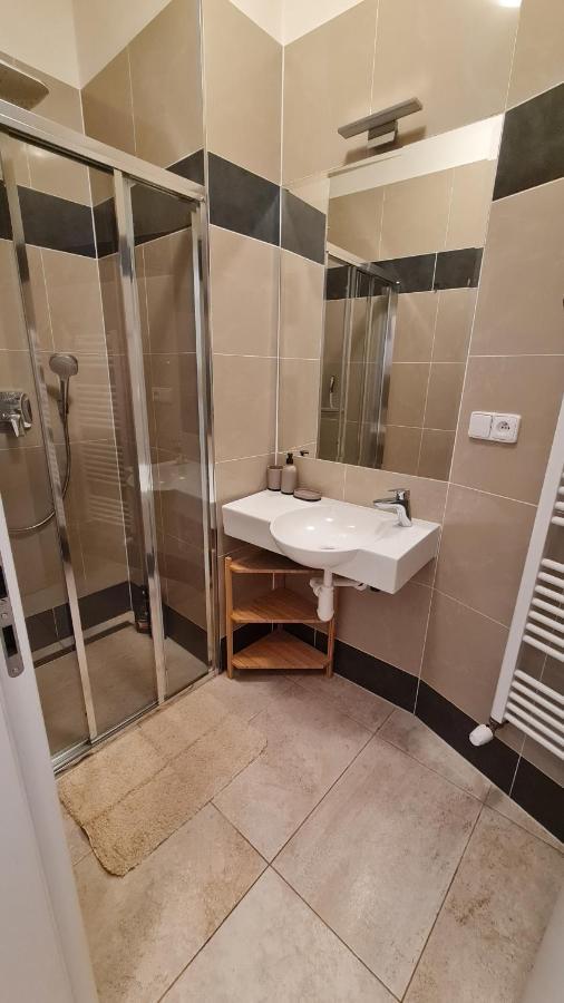 Apartment Near Congress Centre I. Prag Dış mekan fotoğraf